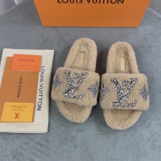 Louis Vuitton Slippers